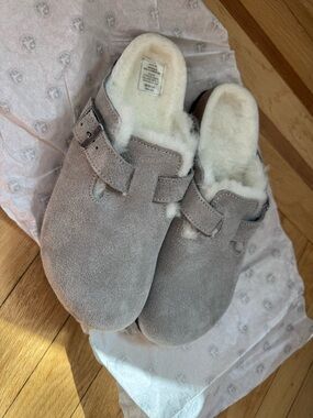 NWTSuede Shearling-Lined Slip-On Clogs - Light Gray Birkenstock Boston size 40 N